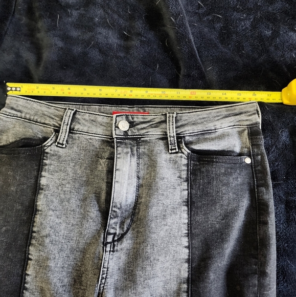 Guess jeans - Picture 7 of 10